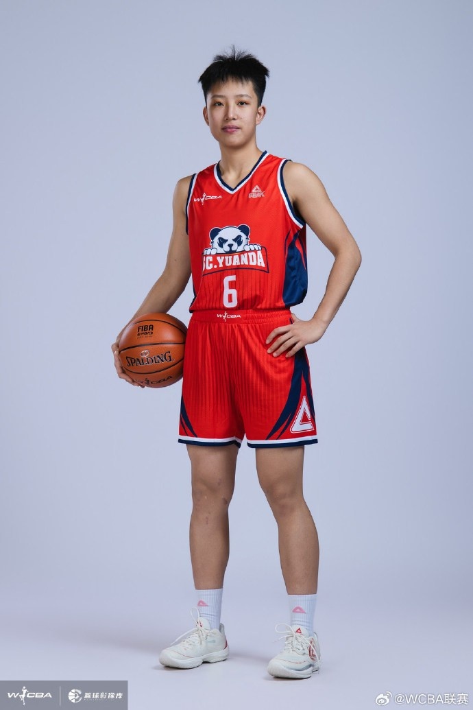 恭喜四川女篮的冉珂嘉在2026年WNBA选秀中被亚特兰大梦想队选中！